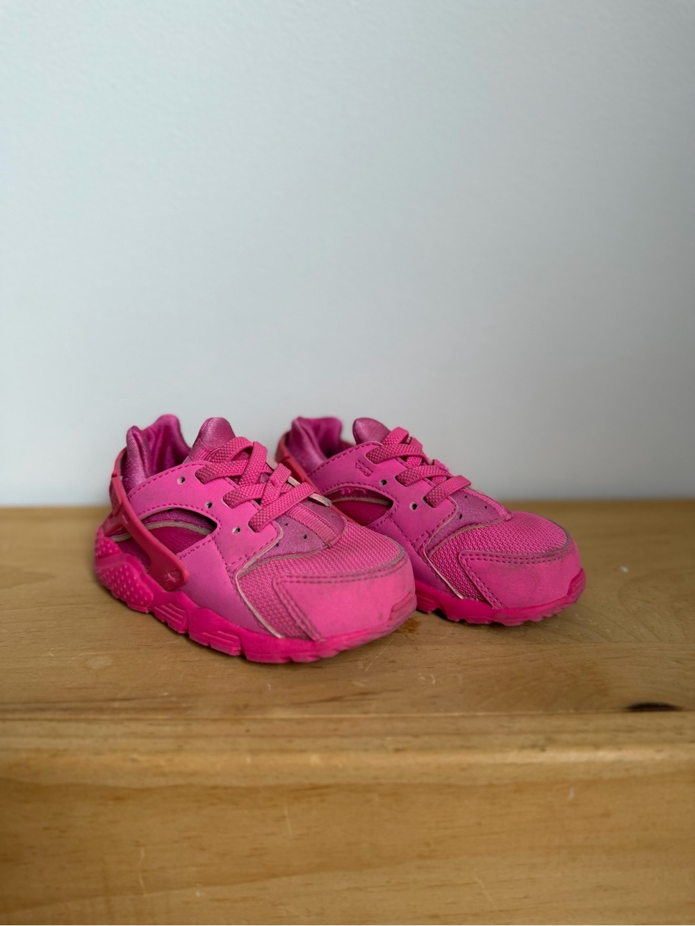 Nike Huarache Run Hot Pink Toddler Sneakers (Size 7)
